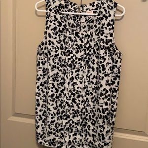 Pleated design leopard tank top